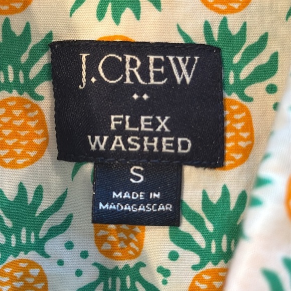 J.Crew Factory White Multi Pineapple Print Button Down  Shirt Size S Slim - Picture 2 of 9